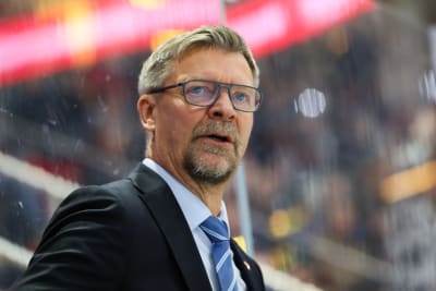 Jukka Jalonen coachar.