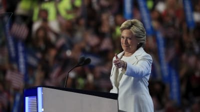 Hillary Clinton håller tal under demokraternas partikonvent 2016.