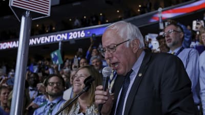 Bernie Sanders under demokraternas partikonvent i Philadelphia.