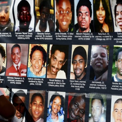 Bilder på personer dödade av polis i USA de senaste åren, augusti 2015.
