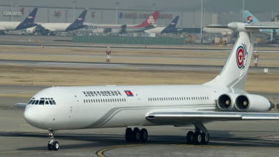 Den nordkoreanska delegationen anlände till Sydkorea i ett vitt ryskt Iljushin-flygplan som landade i Seoul
