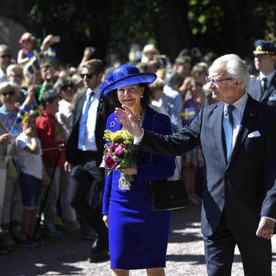 Svenska kungaparet firar 40-årsbröllopsdag