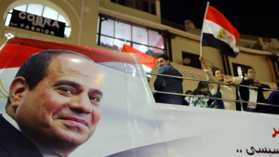 Banderoll med bild på Egyptens president al Sisi