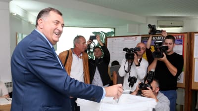 Den bosnienserbiska ledaren Milorad Dodik valdes in i Bosnien-Herzegovinas presidentråd