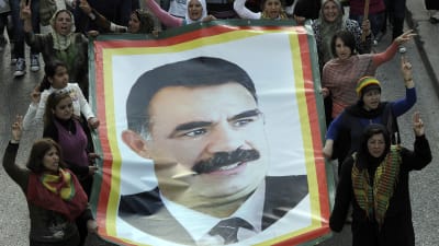 Kurder i Beirut kräver att Turkiet friger den fängslade PKK-ledaren Abdullah Öcalan.
