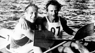 Thorvald Strömberg och Gert Fredriksson efter 1000 meter i OS 1952.