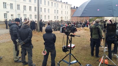 Filminspelning av Okänd soldat på Sveaborg.