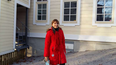 Sanna Kupila forskar i gamla hus. Ispois herrgård är ett forskningsobjekt