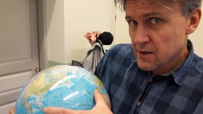 Karl-David Långbacka visar Columbus första resa