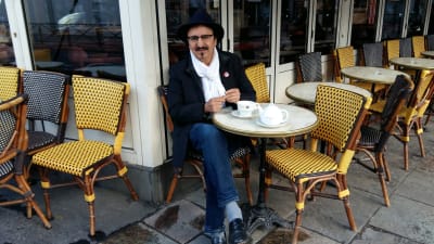 Youcef Hadbi stöder varken Le Pen eller Macron.