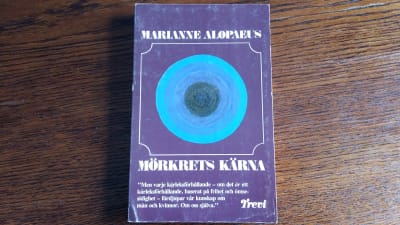 Pärmen till Marianne Alopaeus bok "Mörkrets kärna".