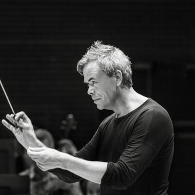 ylikapellimestari Hannu Lintu