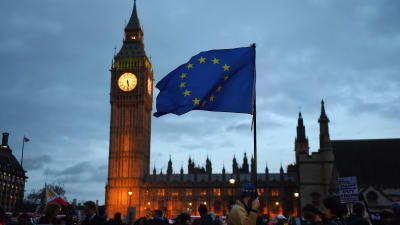 Protest utanför det brittiska parlamentet mot brexit.