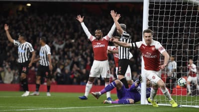 Arsenals Aaron Ramsey firar målet mot Newcastle