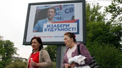 Premiärminister Aleksandar Vučić utlyste valet för att befästa stödet för EU, men lågt valdeltagande  kan  äventyra planerna