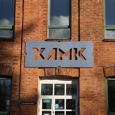 Kaakkois-Suomen ammattikorkeakoulu XAMK:in Kouvolan toimipiste.