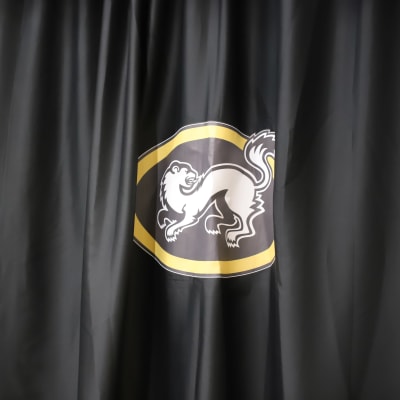 Oulun Kärppä logo kankaassa