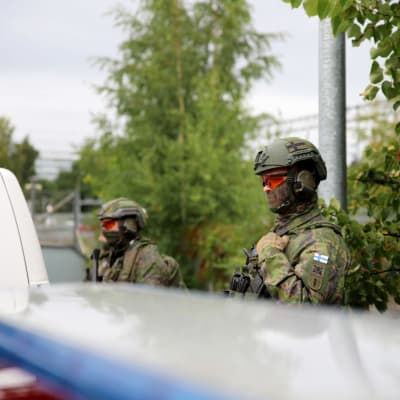 Sotilaat vartiossa Päijät-Häme 20 -paikallispuolustusharjoituksessa