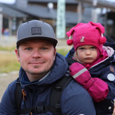 ruskaretkeilijä Riku Oksanen ja tytär Vanessa
