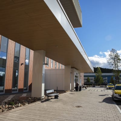 Ratamokeskuksen sairaala ja sote-keskuksen rakennus Kouvolassa.