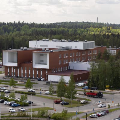 Kouvolan Ratamokeskus Palomäen kuntoportailta kuvattuna.