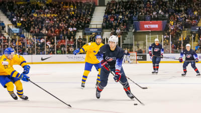 USA:s Ryan Poehling noterades för 3 + 1 = 4 poäng i matchen mot Sverige.