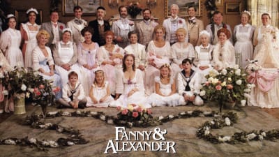 Familjeporträtt på hela familjen Ekdahl i Fanny och Alexander.