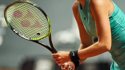En neutral bild av en tennisspelare.