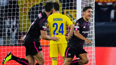 Paulo Dybala firar mål i Roma.