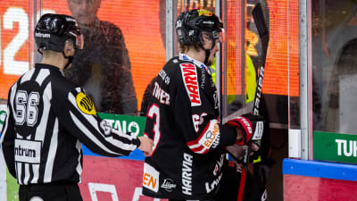 Braden Christoffer åker på matchstraff.
