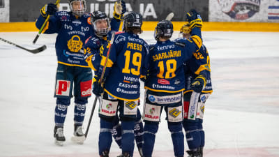 Vili Saarijärvi och Robin Press har varit makalöst bra.