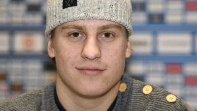Eeli Tolvanen inför JVM i ishockey.