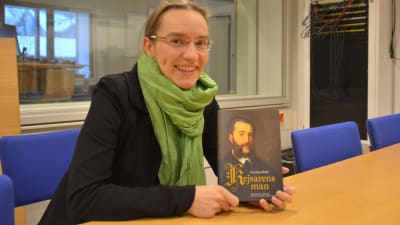 Porträttbild på Charlotta Wolff.