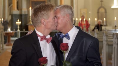 Stig Elling och Steen Andersen gifte sig i en kyrka i Fredriksberg i Danmark år 2012.