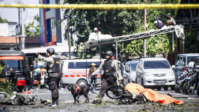 Bombdåd mot kyrka i Surabaya, Indonesien. 