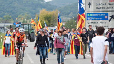 Demonstranter blockerade också flera av de största motorvägarna i Katalonien 