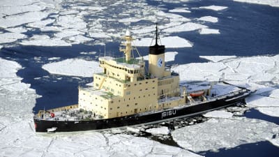 Isbrytaren Sisu utanför Helsingfors 2010.
