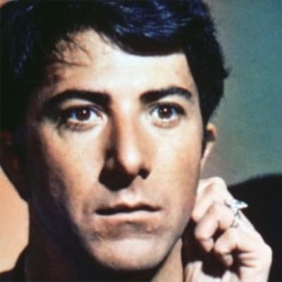 Dustin Hoffman ja Anne Bancroft elokuvassa Miehuuskoe