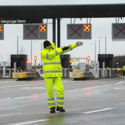 Öresundsbron stängdes på grund av storm den 5 december 2013