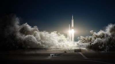 En Falcon Heavy-raket som lyfter.