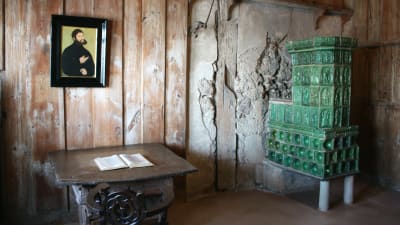 Martin Luthers rum på borgen Wartburg där han översatte bibeln till tyska