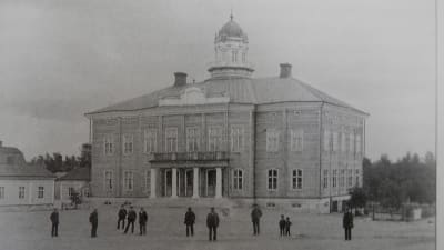 Rådhuset i Jakobstad före ombyggnaden, cirka 1890