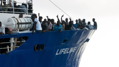 Sjöräddningsfartyget Lifeline räddade flyktingar den 21 juni 2018.