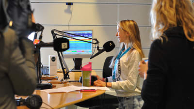 Matilda Panula i Yle X3M:s studio.