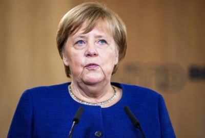 Saksan entinen liittokansleri Angela Merkel puhumassa.