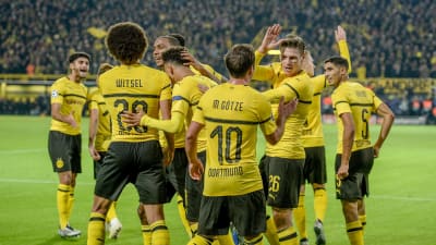 Dortmund firar ett mål mot Atletico Madrid.