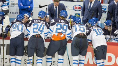 Sebastian Aho, Kasperi Kapanen, Patrik Laine, Mikko Rantanen och Vili Saarijärvi spelade vann guld i junior-VM i Helsingfors 2016.