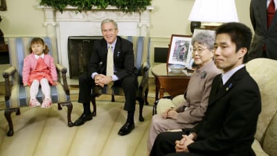 Presidente George W Bush och de anhöriga i Vita Huset år 2006