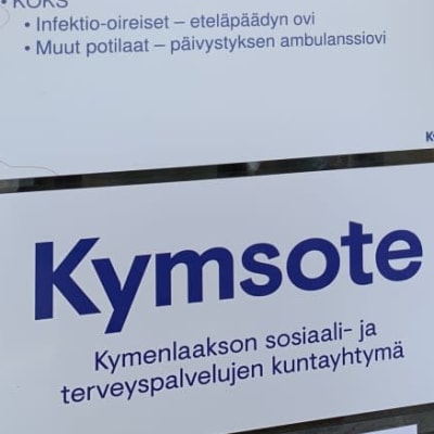 Ingång till sjukhus som hör till samkomunen Kymsote. 