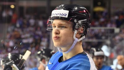 Kaapo Kakko under Slovakienmatchen.
